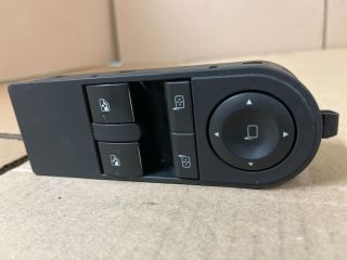 bontott OPEL ZAFIRA B Ablakemelő és Tükör Kapcsoló