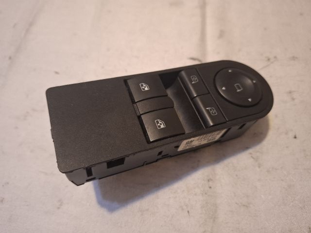 bontott OPEL ZAFIRA B Ablakemelő és Tükör Kapcsoló