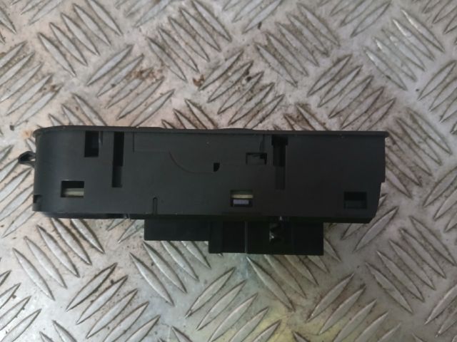 bontott OPEL ZAFIRA B Ablakemelő és Tükör Kapcsoló