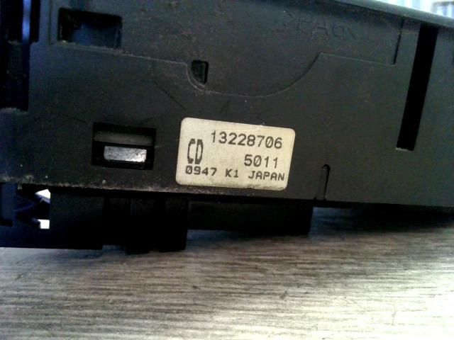 bontott OPEL ZAFIRA B Ablakemelő és Tükör Kapcsoló