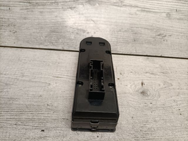 bontott OPEL ZAFIRA B Ablakemelő és Tükör Kapcsoló