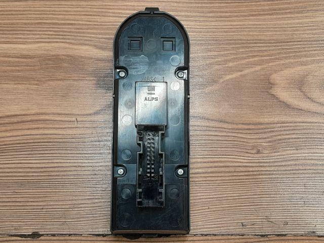 bontott OPEL ZAFIRA B Ablakemelő és Tükör Kapcsoló