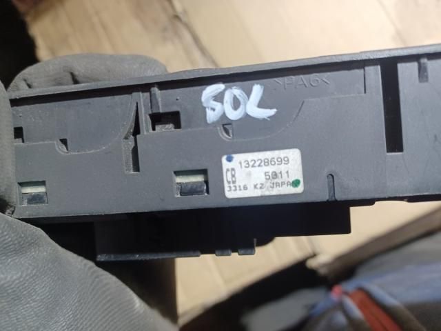 bontott OPEL ZAFIRA B Ablakemelő Kapcsoló Négyes / Kettes