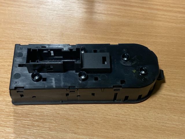 bontott OPEL ZAFIRA B Ablakemelő Kapcsoló Négyes / Kettes