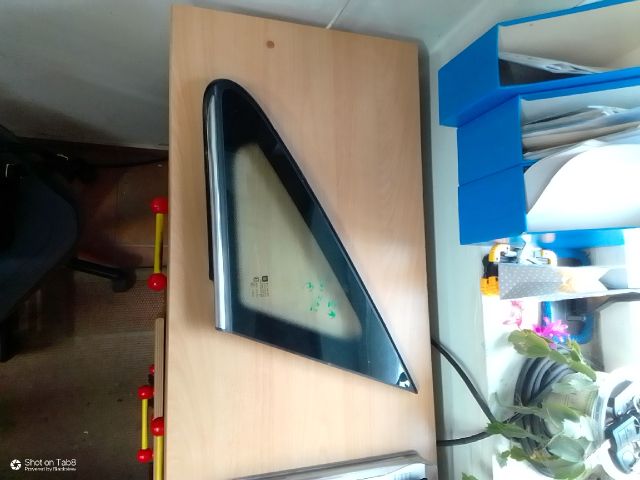 bontott OPEL ZAFIRA B Bal A Oszlop Oldalablak Üveg