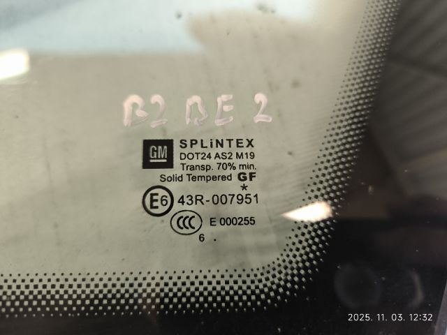 bontott OPEL ZAFIRA B Bal A Oszlop Oldalablak Üveg