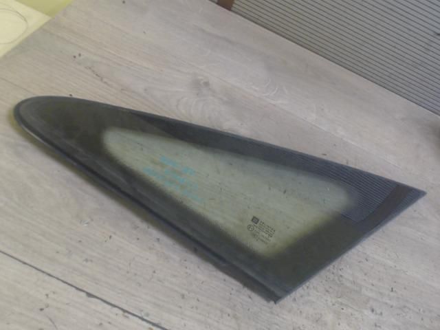 bontott OPEL ZAFIRA B Bal A Oszlop Oldalablak Üveg