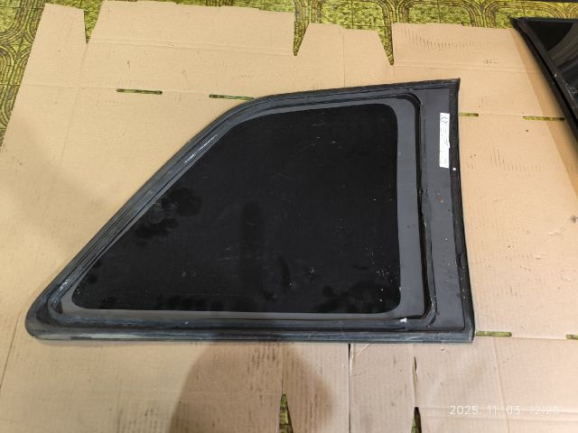 bontott OPEL ZAFIRA B Bal C Oszlop Oldalablak Üveg