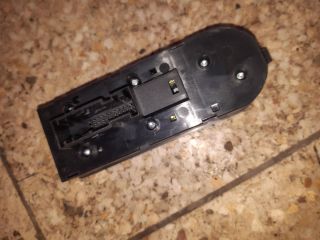 bontott OPEL ZAFIRA B Bal első Ablakemelő Kapcsoló