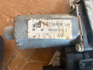 bontott OPEL ZAFIRA B Bal első Ablakemelő Szerkezet (Elektromos)