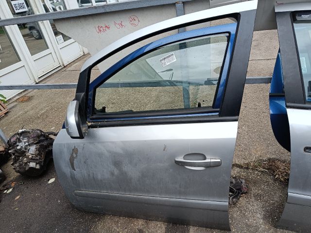 bontott OPEL ZAFIRA B Bal első Ajtó (Részeivel)