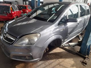 bontott OPEL ZAFIRA B Bal első Ajtó (Üres lemez)