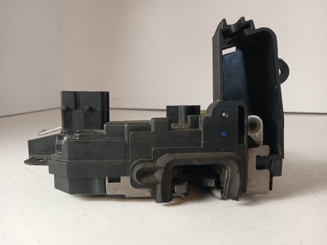 bontott OPEL ZAFIRA B Bal első Ajtózár