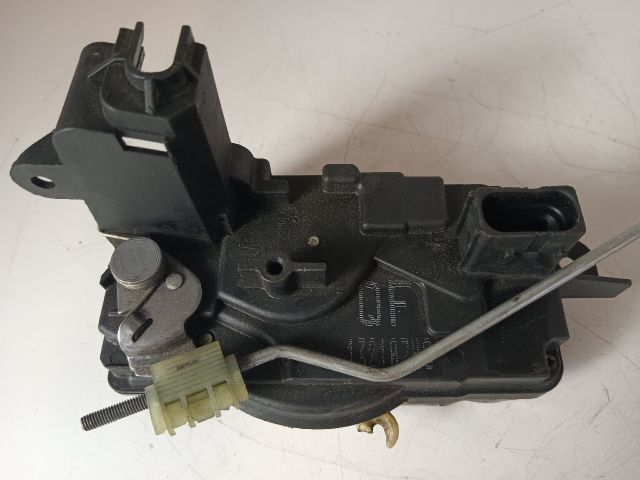 bontott OPEL ZAFIRA B Bal első Ajtózár