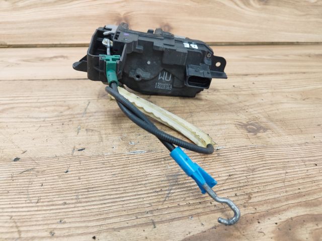 bontott OPEL ZAFIRA B Bal első Ajtózár