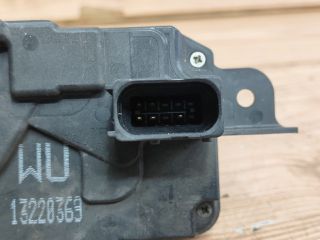 bontott OPEL ZAFIRA B Bal első Ajtózár