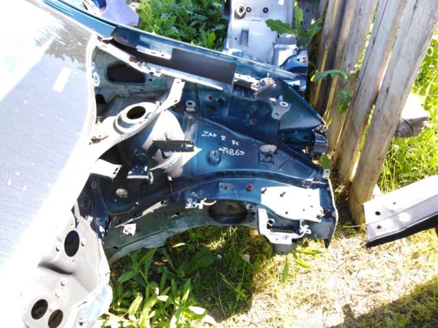 bontott OPEL ZAFIRA B Bal első Negyed Karosszéria Csomag