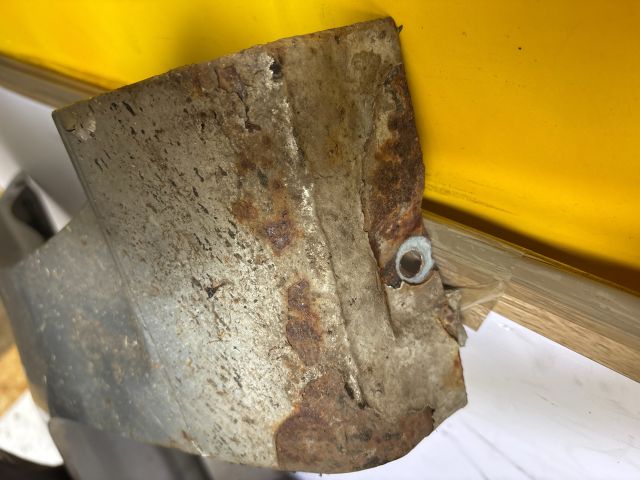 bontott OPEL ZAFIRA B Bal első Sárvédő