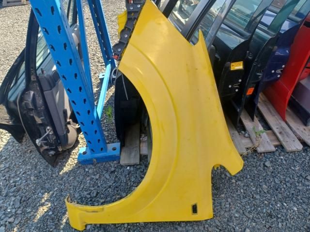 bontott OPEL ZAFIRA B Bal első Sárvédő