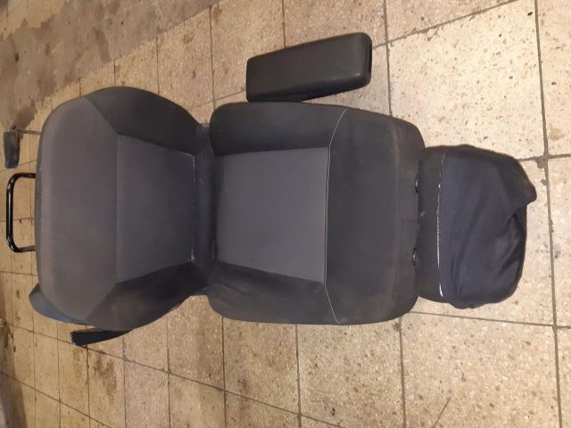 bontott OPEL ZAFIRA B Bal első Ülés