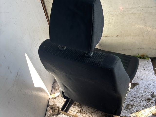 bontott OPEL ZAFIRA B Bal első Ülés