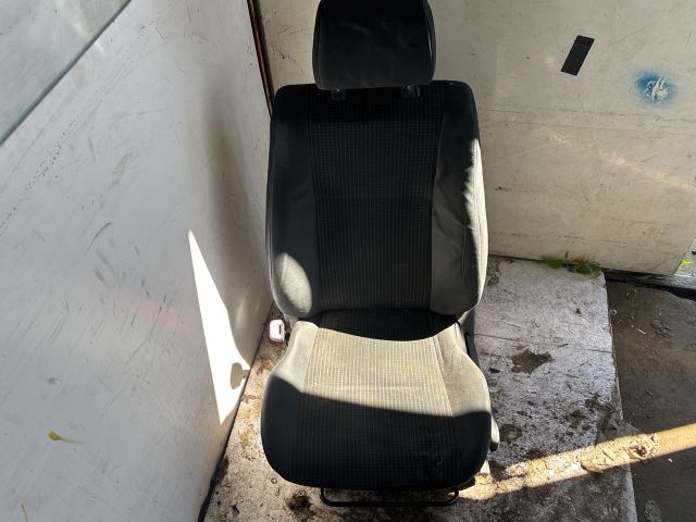 bontott OPEL ZAFIRA B Bal első Ülés