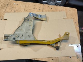 bontott OPEL ZAFIRA B Bal Fényszóró Lámpakeret