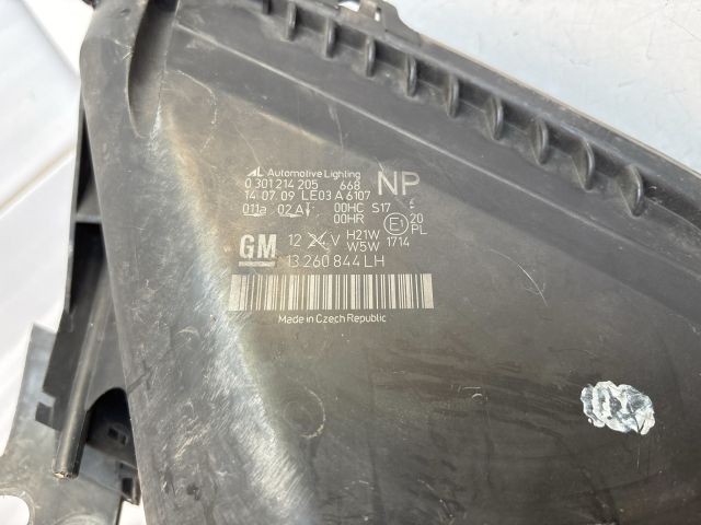 bontott OPEL ZAFIRA B Bal Fényszóró