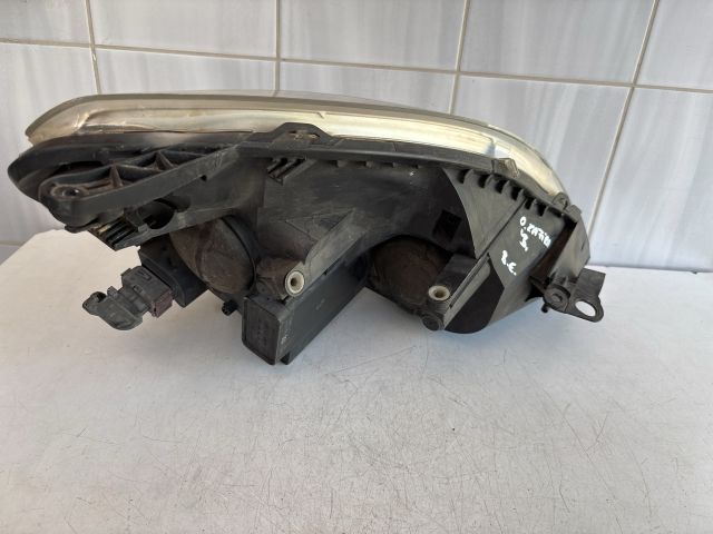 bontott OPEL ZAFIRA B Bal Fényszóró