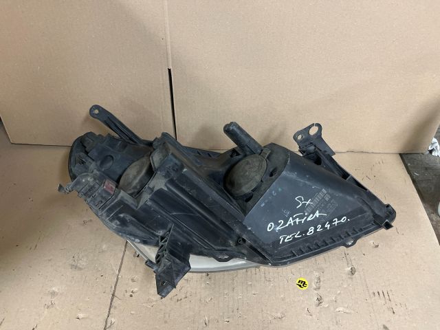 bontott OPEL ZAFIRA B Bal Fényszóró
