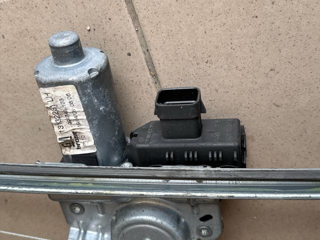 bontott OPEL ZAFIRA B Bal hátsó Ablakemelő Szerkezet (Elektromos)