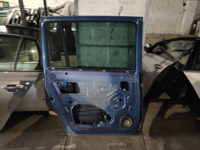 bontott OPEL ZAFIRA B Bal hátsó Ajtó (Részeivel)