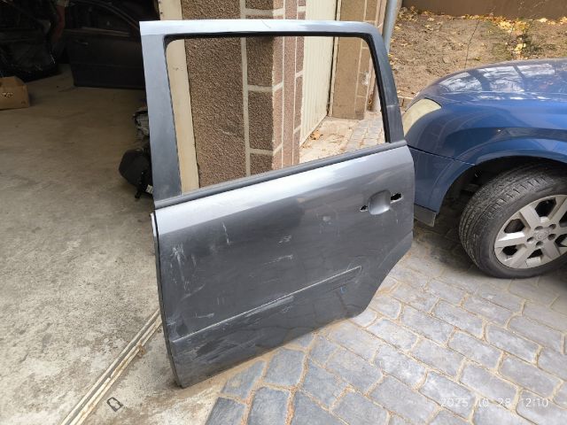bontott OPEL ZAFIRA B Bal hátsó Ajtó (Üres lemez)