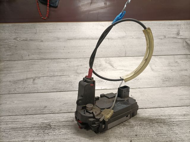 bontott OPEL ZAFIRA B Bal hátsó Ajtózár