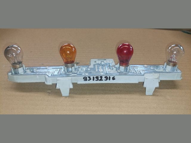 bontott OPEL ZAFIRA B Bal Hátsó Lámpa Foglalat