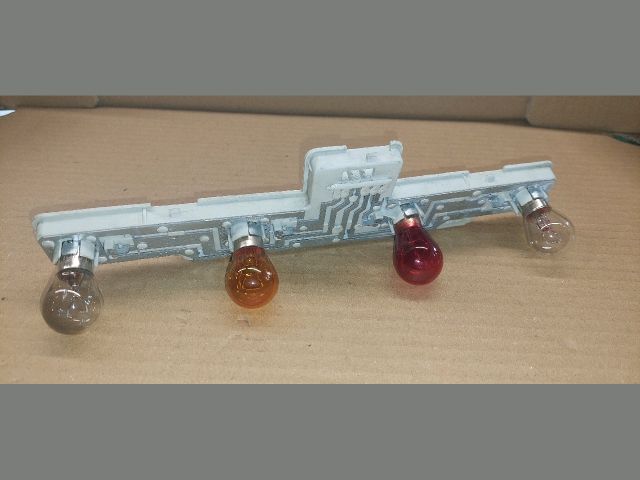 bontott OPEL ZAFIRA B Bal Hátsó Lámpa Foglalat