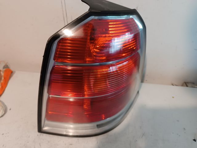 bontott OPEL ZAFIRA B Bal Hátsó Lámpa