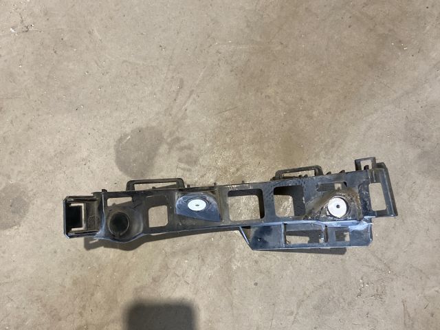 bontott OPEL ZAFIRA B Bal hátsó Oldal Lökhárító Tartó (Műanyag)