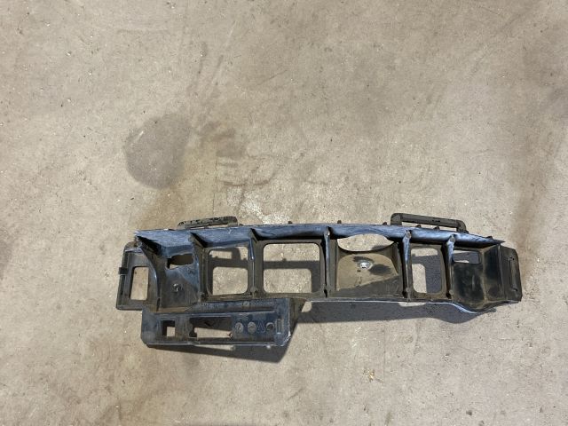 bontott OPEL ZAFIRA B Bal hátsó Oldal Lökhárító Tartó (Műanyag)