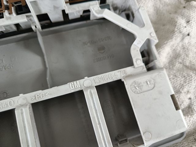 bontott OPEL ZAFIRA B Beltér Világítás Első