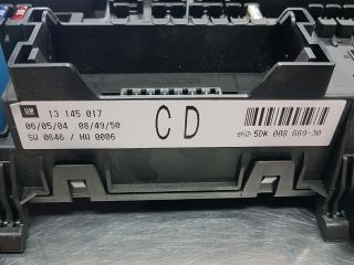 bontott OPEL ZAFIRA B Biztosítéktábla Csomagtér