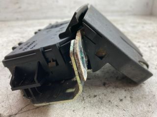 bontott OPEL ZAFIRA B Biztosítéktábla Doboz