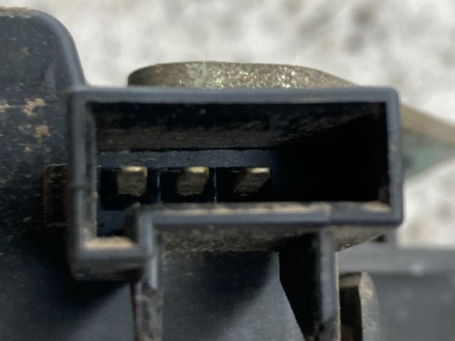 bontott OPEL ZAFIRA B Biztosítéktábla Doboz