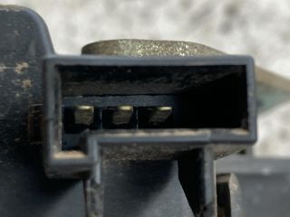 bontott OPEL ZAFIRA B Biztosítéktábla Doboz