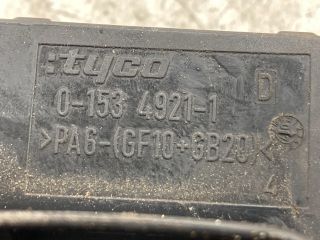 bontott OPEL ZAFIRA B Biztosítéktábla Doboz