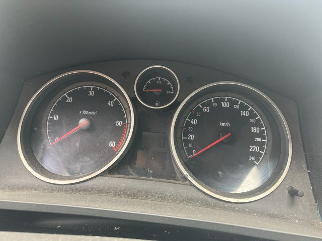 bontott OPEL ZAFIRA B Csomagtér Kárpit