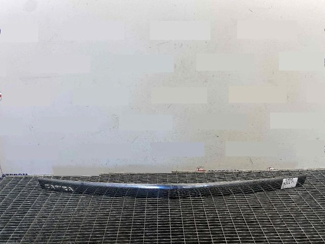 bontott OPEL ZAFIRA B Csomagtérajtó Díszléc