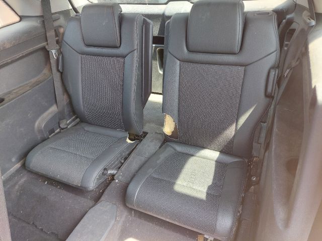 bontott OPEL ZAFIRA B Csomagtérajtó Gumikéder