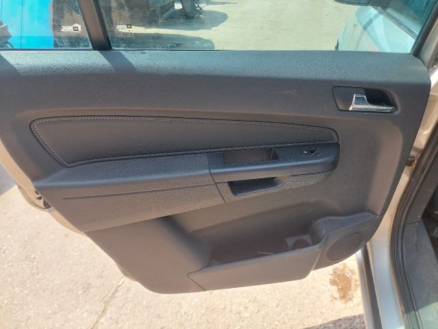 bontott OPEL ZAFIRA B Csomagtérajtó Gumikéder