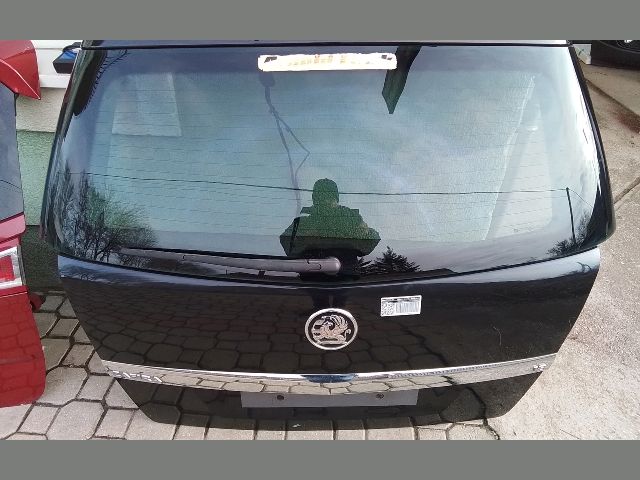 bontott OPEL ZAFIRA B Csomagtérajtó (Részeivel)